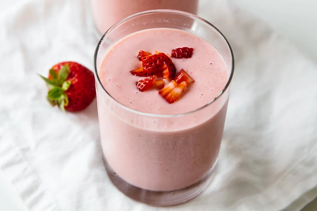Perfect Strawberry Banana Smoothie: Ripe Frozen Fruit Secrets